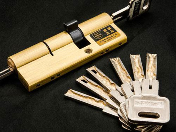 裕安24小时上门开锁公司