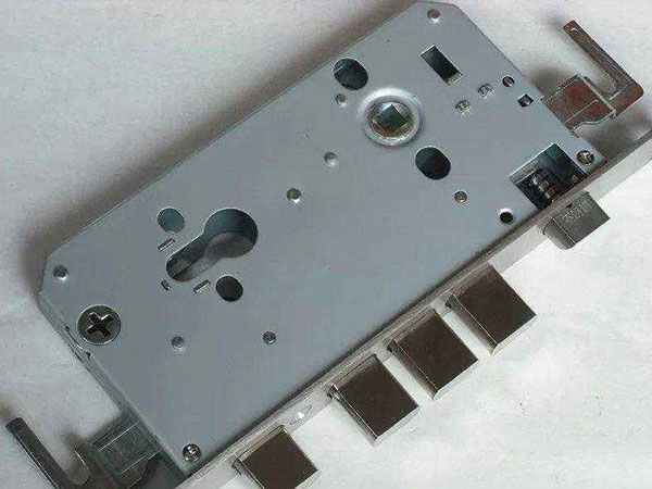 裕安24小时上门开锁公司