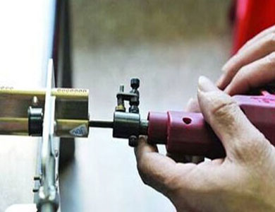 裕安24小时上门开锁公司